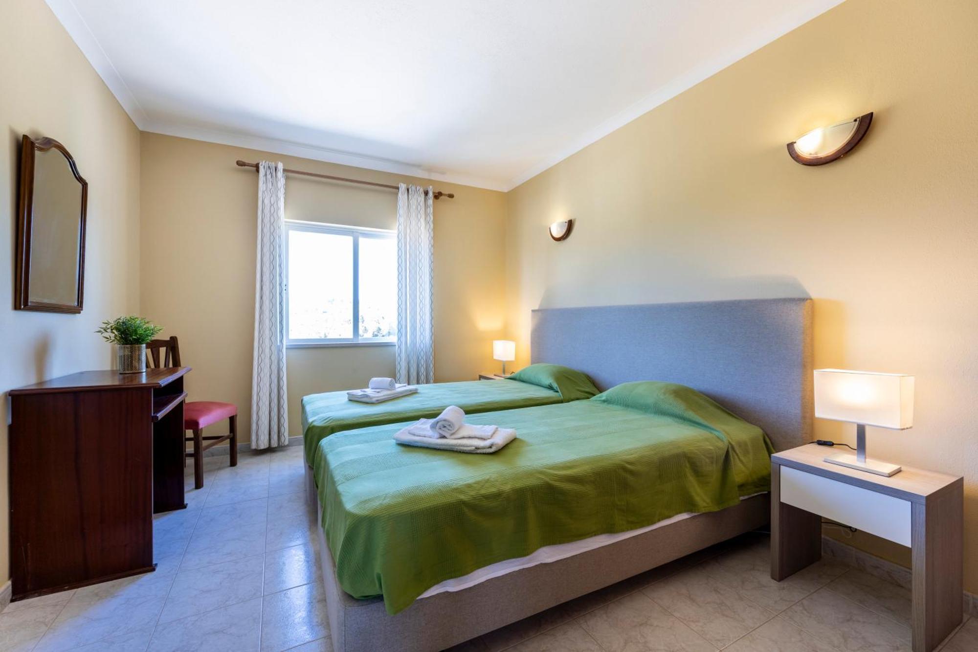 Apartamento Meia Praia Лагуш Екстер'єр фото